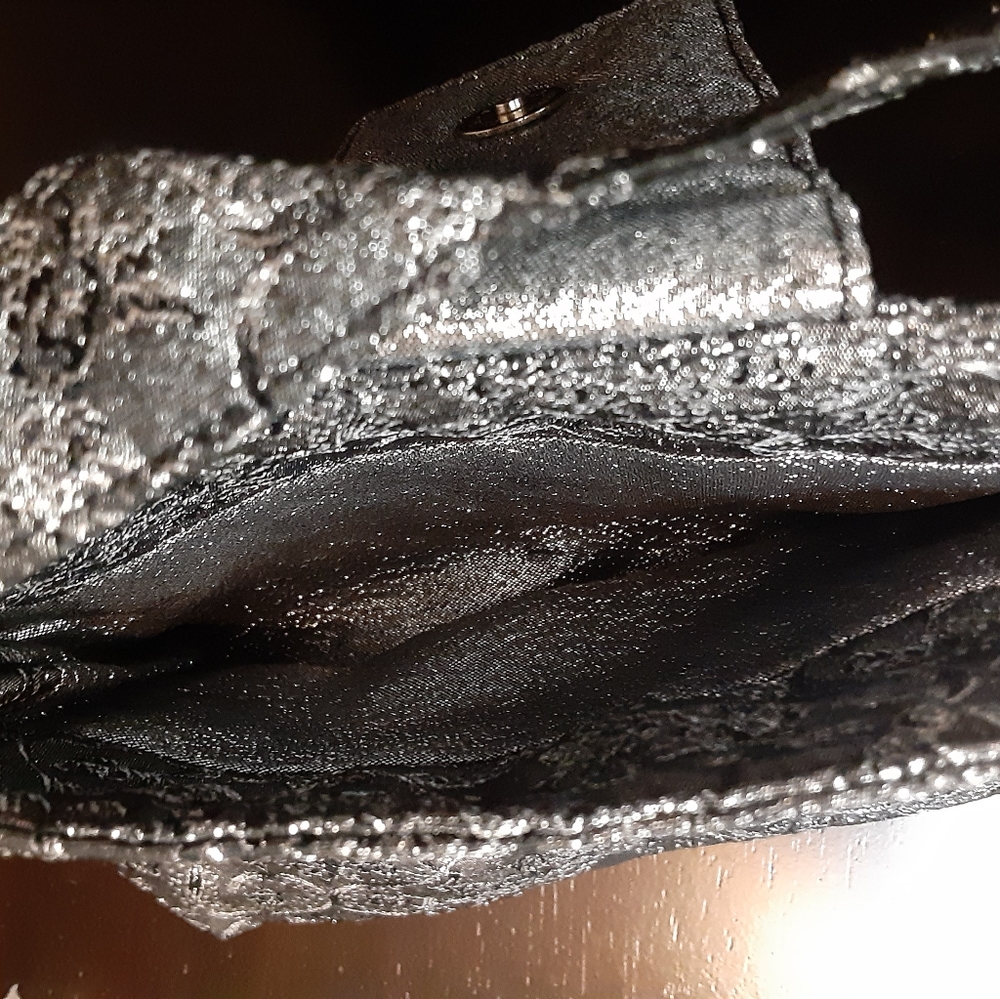 Lorna Rae Embroidered Evening Bag - Picture 7 of 9